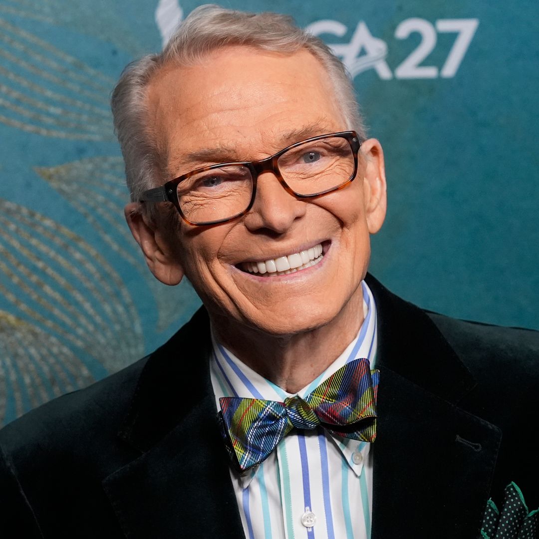 Muere a los 87 Años Bob Mackie, el Diseñador que Vistió a Cher, Marilyn Monroe y Madonna